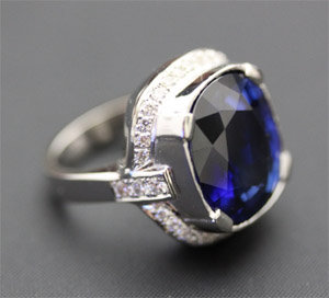 合成サファイアリング