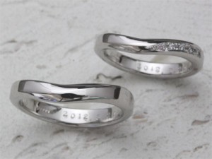 V字記念日マリッジリング1