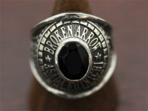 つばめモチーフのカレッジリング