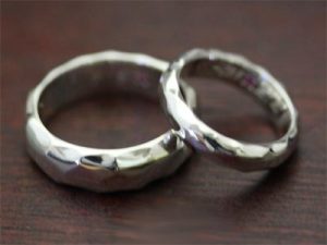 ゴツゴツリング