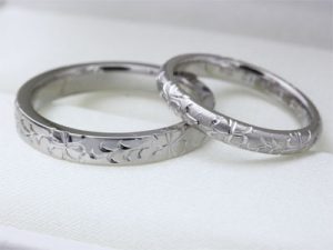 手彫りペアリング
