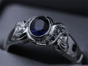 水モチーフのエンゲージリング3