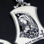 マリア像モチーフのペアペンダント
